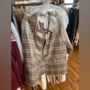 Kassl checkered glossy coat